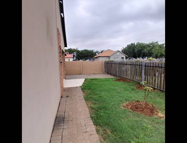 3 BEDROOM HOUSE FOR SALE IN WATERKLOOF EAST